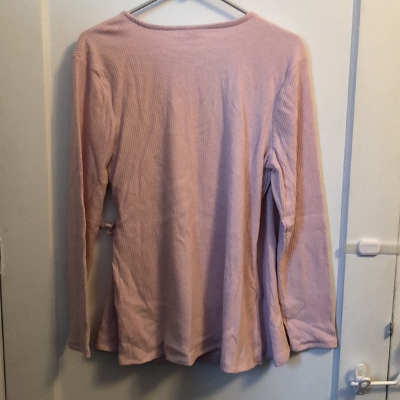 Old Navy Women’s Velour Wrap Shirt - Picture 4 of 4